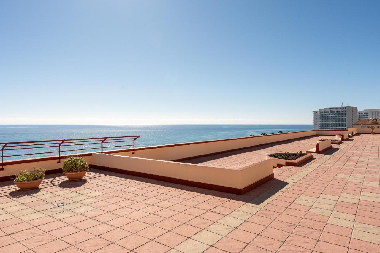 Apartment Beachfront Retreat Big Balcony And City Sea Views *
